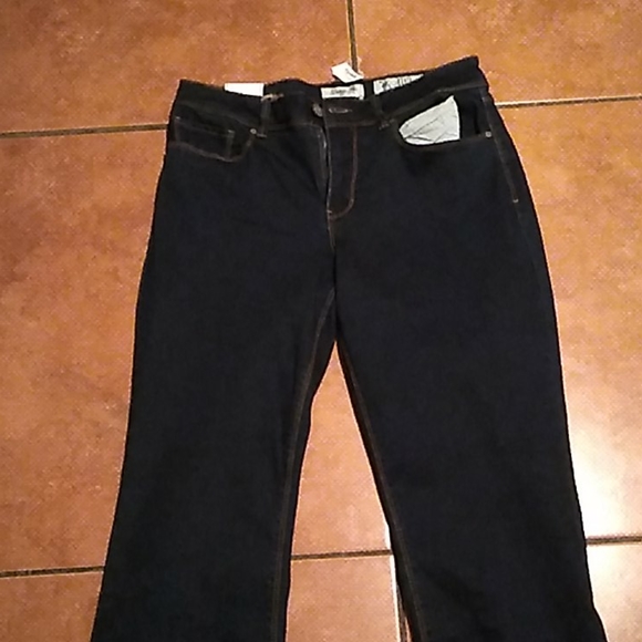 Jeans - Picture 1 of 1